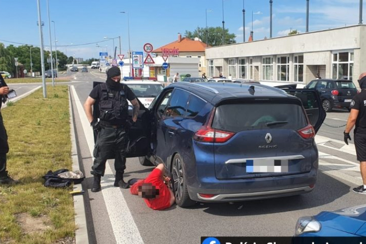 Illegális határátlépőket fogtak Komáromban