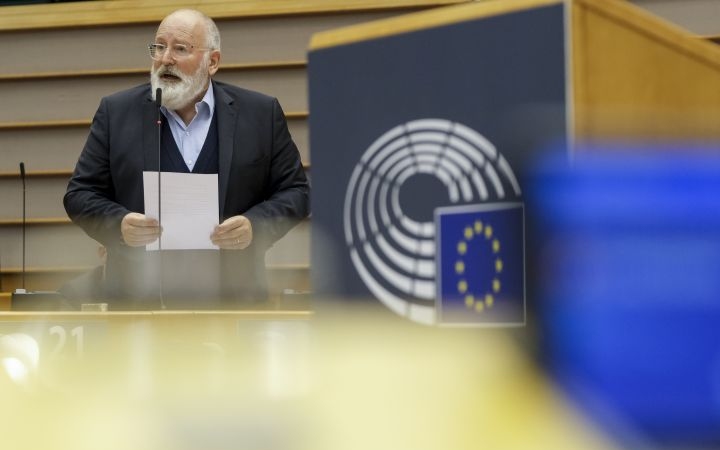 Európai Parlament: 2030-ra 60 százalékkal kell csökkenteni az emissziót