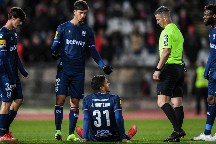 Portugália: lefújtak egy Benfica-meccset, mert az ellenfél csapata hat főre fogyatkozott